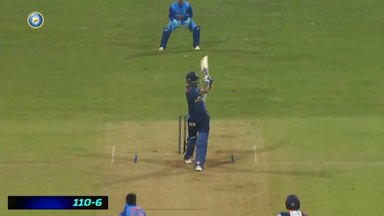 IND vs SL 2023, 1ST T20I: Dasun Shanaka  Six