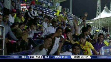 M10: CSK vs SRH –  MS Dhoni Six