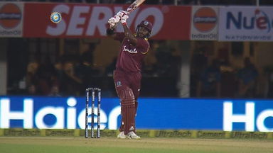 IND vs WI 2018, 4th ODI: Chandrapaul Hemraj Six