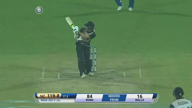 IND vs NZ 2017, 1st T20I: Mitchell Santner Six
