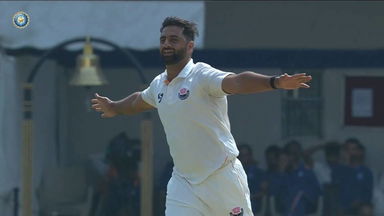 Ranji Trophy 2025-26 QF2, Madhya Pradesh vs J & K: On fire: Auqib Nabi sizzles with 2nd five-wicket haul of the match