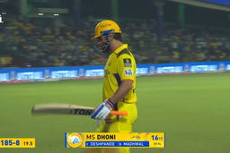 IPL 2025 M62: CSK vs RR - MS Dhoni Wicket