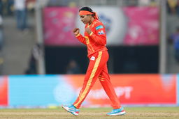 4, 6, Gone! Gayakwad wins the battle against Sehrawat