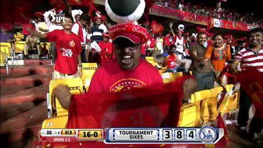 M38: RCB vs DD –  Chris Gayle Six