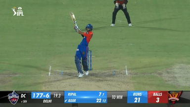 M40: DC vs SRH – Axar Patel Six