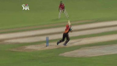 M9: KXIP vs SRH –  Karan Sharma Wicket