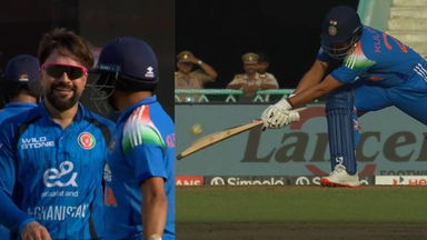 Kuldeep's cheeky back-of-the-bat shot leaves Rashid laughing