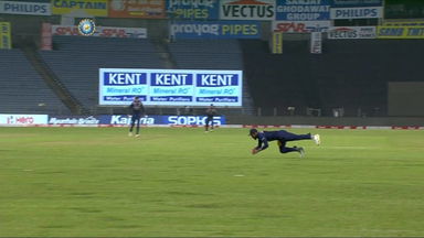 Virat Kohli's brilliant fielding effort in the slips