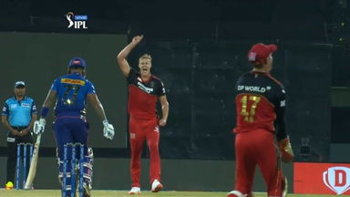 M01: MI vs RCB – Fall of Wickets
