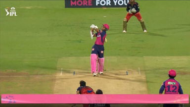 IPL 2025 M42: RCB vs RR - Yashasvi Jaiswal Six