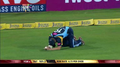 Q4: TT vs YOR –  DM Bravo c Ballance b Rashid