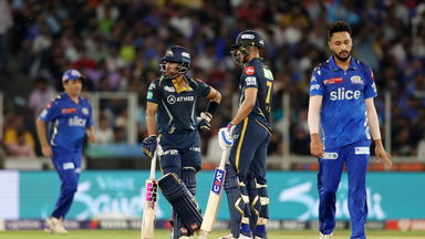 Intriguing battle: Saha's solid reply to Madhwal's lethal bouncer