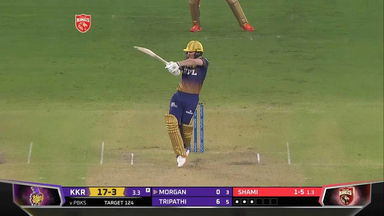 Eoin Morgan leads by example with 47*(40)