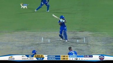 M34: DC vs MI – Hardik Pandya Six