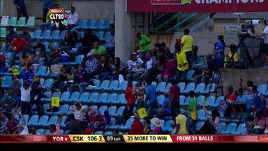 M17: CSK vs YOR – MS Dhoni six