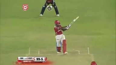 M27: KXIP vs SRH – Wriddhiman Saha Six
