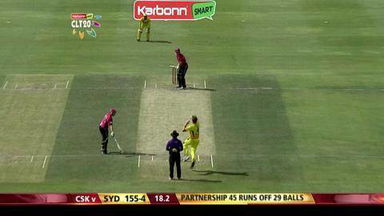 M3: CSK vs SYD – Moises Henriques six