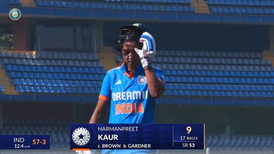 IND-W vs AUS-W 2023-24, 1st ODI: Harmanpreet Kaur Wicket