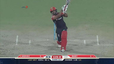 M56: DD vs RCB – Kedar Jadhav Six