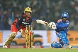 Flurry of 4's: G.Kamalini takes on Linsey Smith