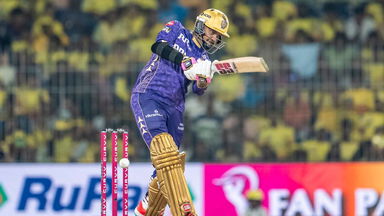 Two Sixes in a Row: Narine goes berserk against Ashwin