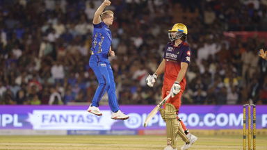 6s x 2, Wickets x 2! Corbin Bosch's eventful over