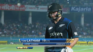 IND vs NZ 2016, 5th ODI: Tom Latham  Wicket