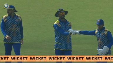 Vijay Hazare Trophy 2025-26 QF1, Karnataka vs Mumbai: Excellent catch running backwards ft. Padikkal