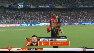 Q2: SRH vs KKR – Yusuf Pathan Wicket