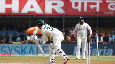 Stumps go cartwheeling: Umesh cleans up Starc and Murphy