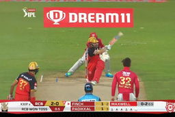 M31: RCB vs KXIP – Aaron Finch Six