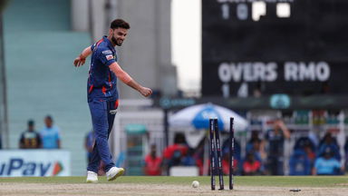 TIMBER: Naveen-ul-Haq cleans up Vijay Shankar