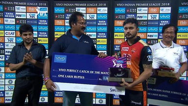 M010: KKR vs SRH – VIVO perfect catch of the match – Manish Pandey