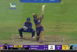 Q2: KKR vs DC – Rahul Tripathi Six