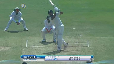 IND vs BAN 2017 - 1st Test day 1 : Murali Vijay six