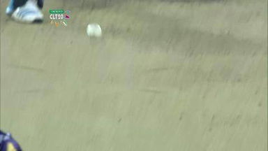 M18: KKR vs DOL –  Andile Phehlukwayo Wicket