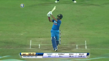 IND vs ENG 2017, 1st ODI : Yuvraj Singh Six