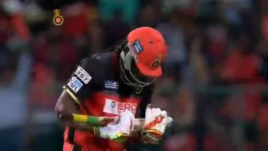 M50: RCB vs KXIP – Amazing Moments