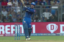 de Kock sends Umesh into orbit