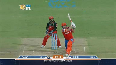 M31: RCB vs GL – Aaron Finch Six