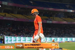 Wicket: Match 17, Gujarat Giants vs Delhi Capitals, WPL 2026: Beth Mooney Wicket