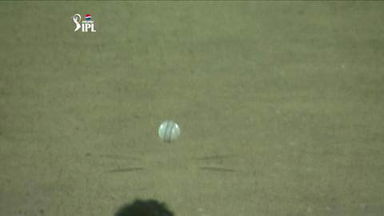 M64: CSK vs DD – Virender Sehwag Wicket