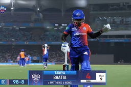 M07- DC vs MI: Taniyaa Bhatia  Wicket