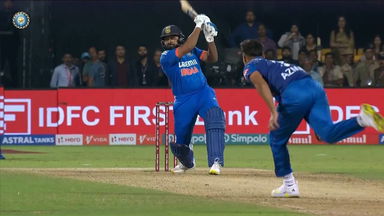 6 & 6: Rohit turns the tide in India's favour in Super Over 1