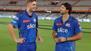 Celebrating MI's winning run with school-mates Cameron Green & Tim David