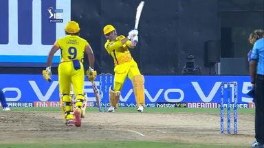 MS Dhoni's two monstrous SIXES
