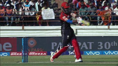 M19: GL vs RCB – Lokesh Rahul Six
