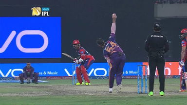 M52: DD vs RPS – Marlon Samuels Wicket