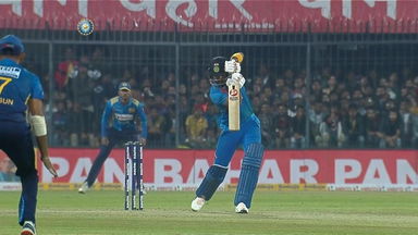 KL Rahul's opening act of 45(32)