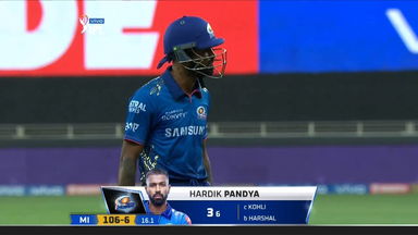 M39: RCB vs MI – Hardik Pandya Wicket